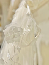 Load image into Gallery viewer, Dahlia Gown Set