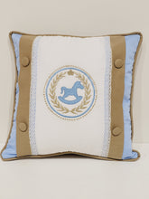 Load image into Gallery viewer, Classic Cushion