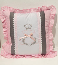 Load image into Gallery viewer, Classic Cushion