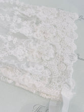 Load image into Gallery viewer, Lace Bonnet
