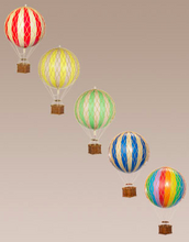 Load image into Gallery viewer, Hot Air Balloon 8.5cm Ornament
